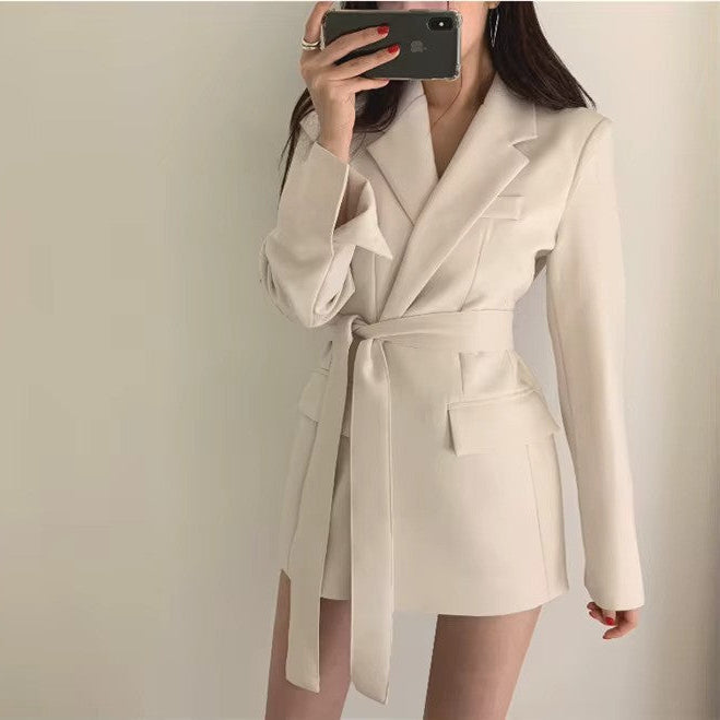 Damesblazer met Riem en Stijlvolle Pasvorm