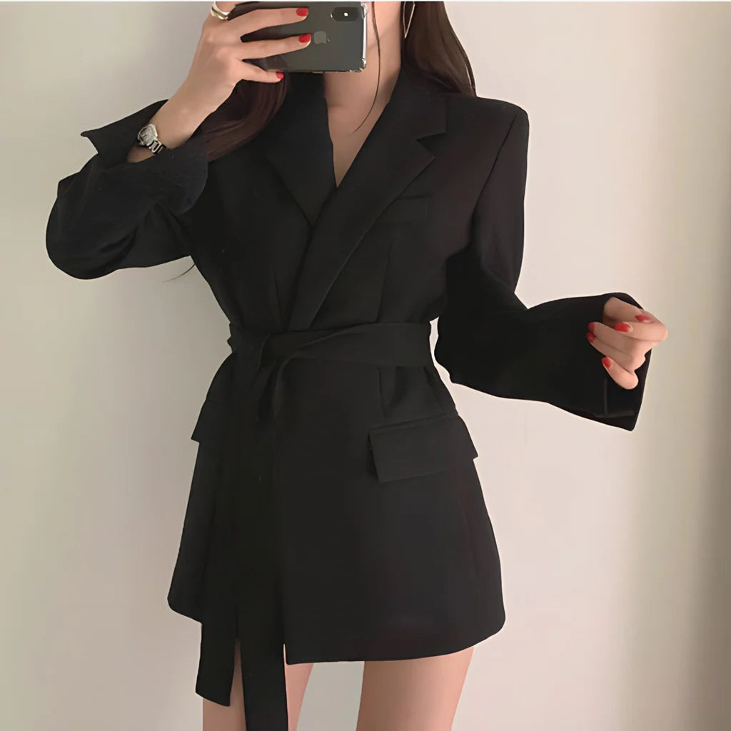 Damesblazer met Riem en Stijlvolle Pasvorm