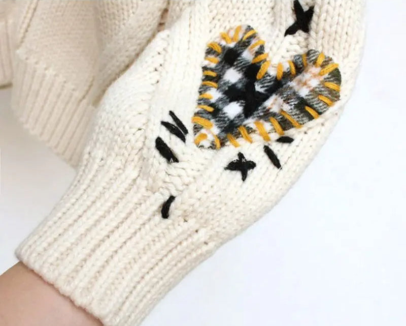 Damesvest met Patchwork Borduursel en V-hals