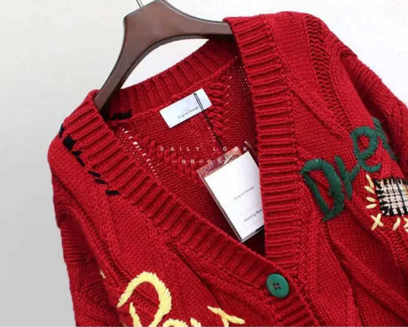 Damesvest met Patchwork Borduursel en V-hals