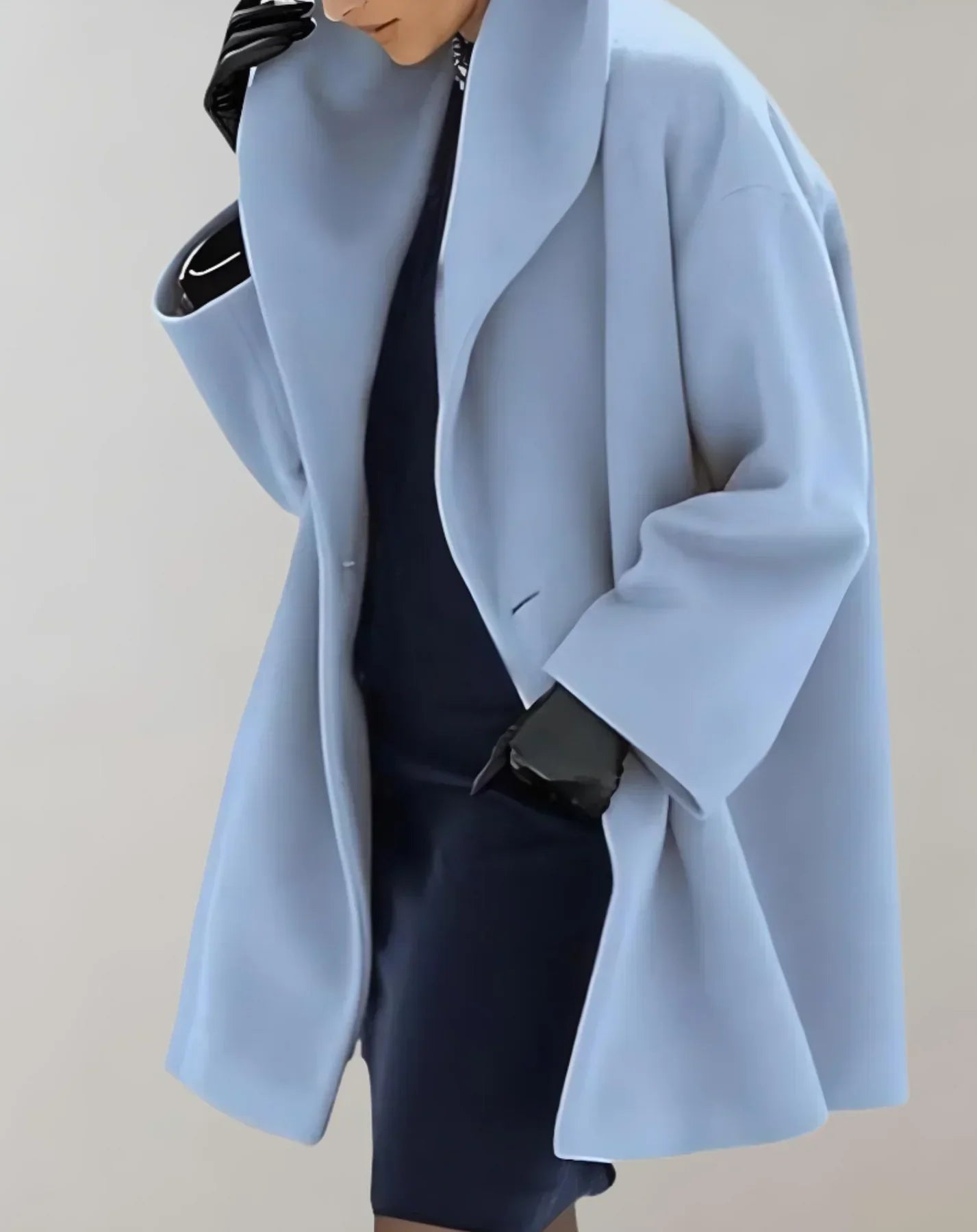 Elegante Damesjas met Stijlvolle Knopen