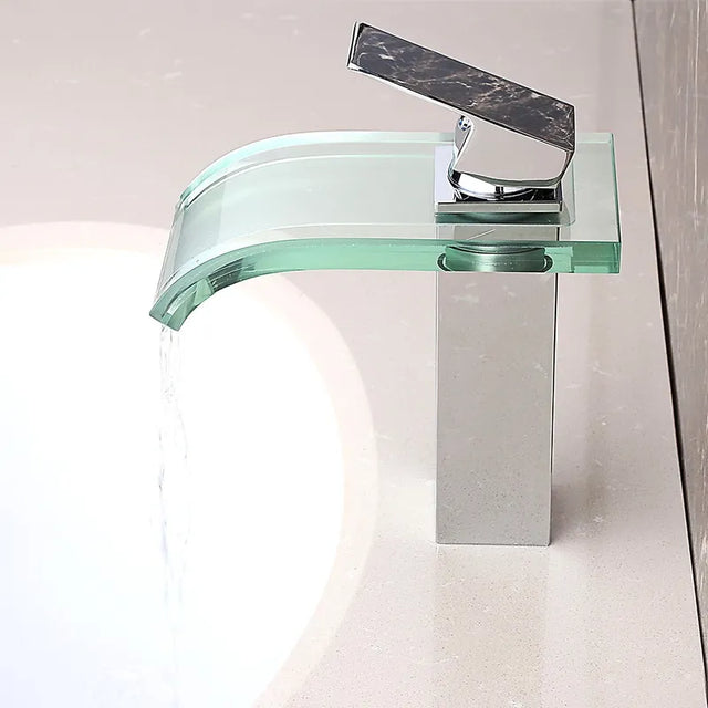 Elegante Waterval Badkamerkraan AquaFlow