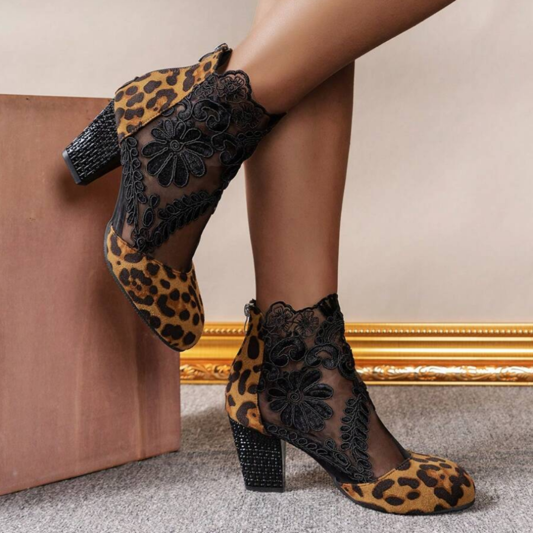 Felicia Geborduurde Kant Hoge Hakken Schoenen