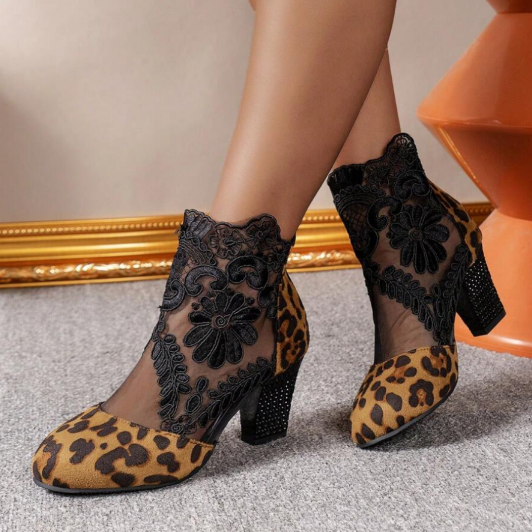 Felicia Geborduurde Kant Hoge Hakken Schoenen