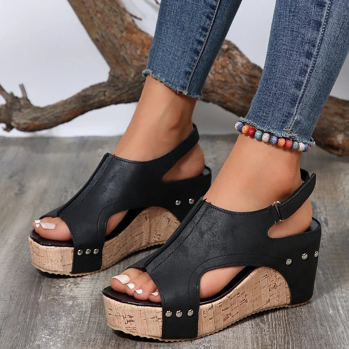 Peeptoe Wedges met Stijlvolle Kruisstrik
