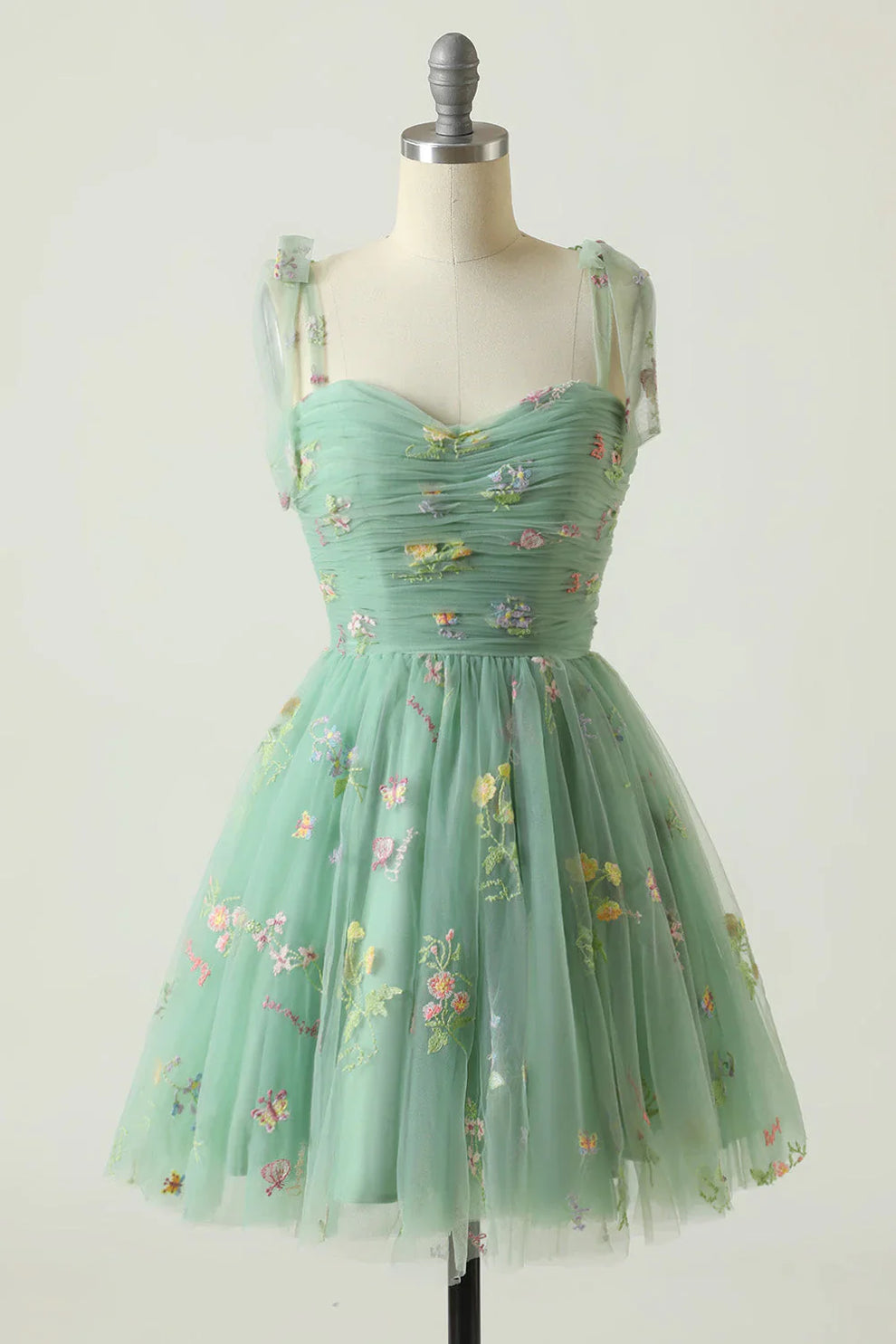Tulle Baljurk met Bloemenborduursel