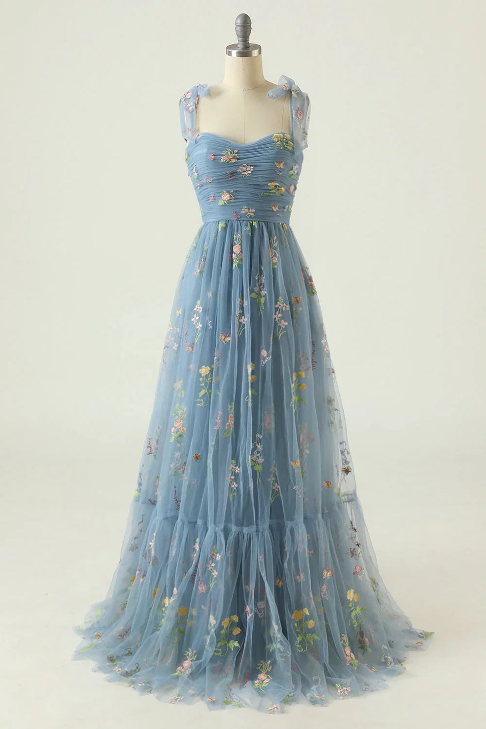 Tulle Baljurk met Bloemenborduursel