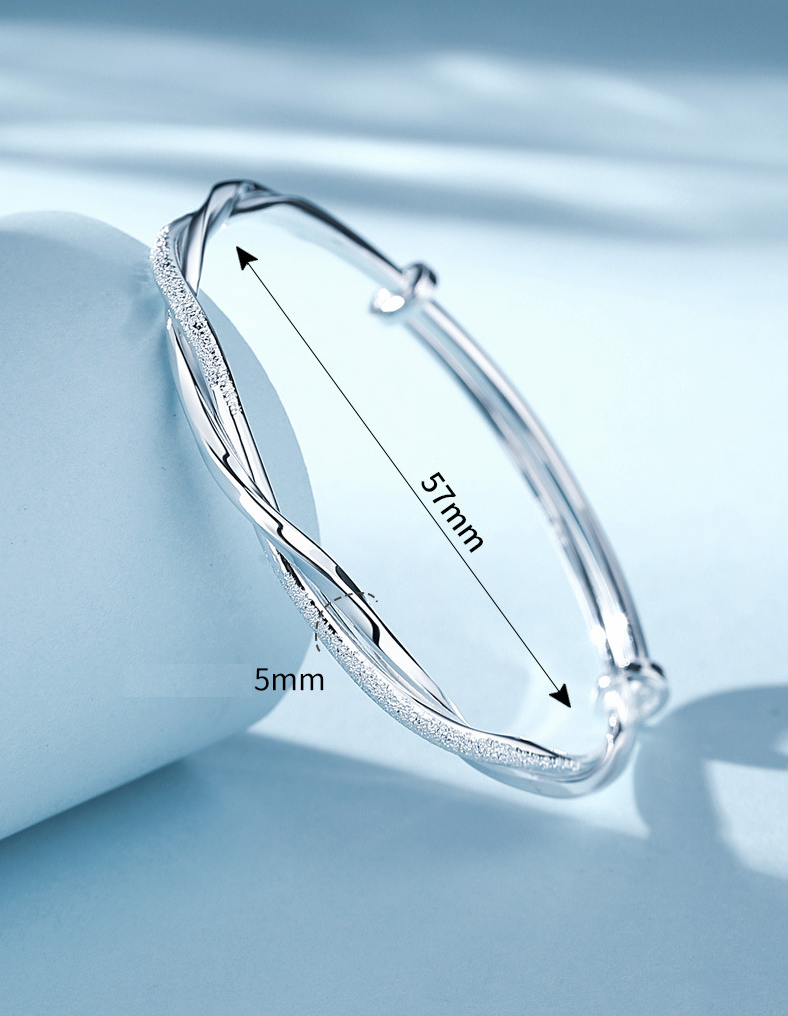 Zilveren Gedraaide Armband - Elegant Design