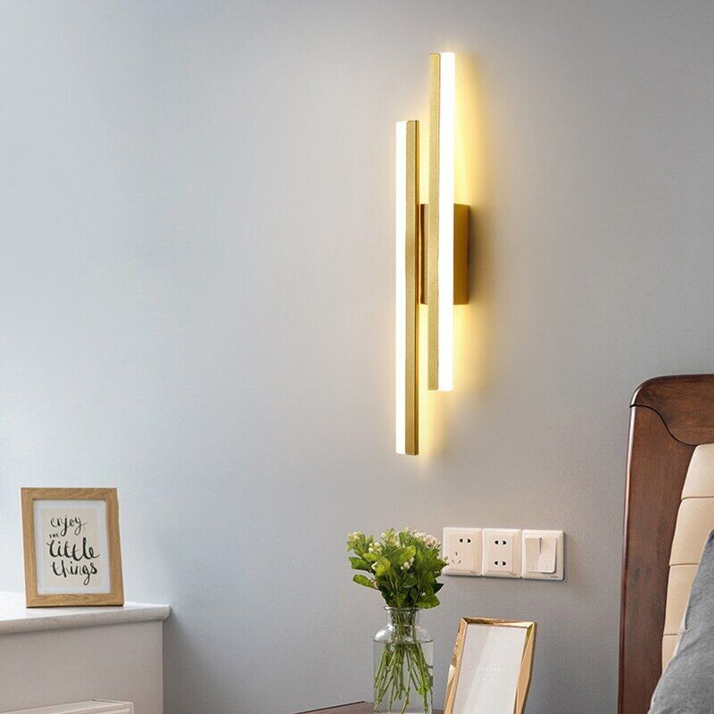 LineGlow – Lámpara de pared LED moderna con diseño de tira de luz larga