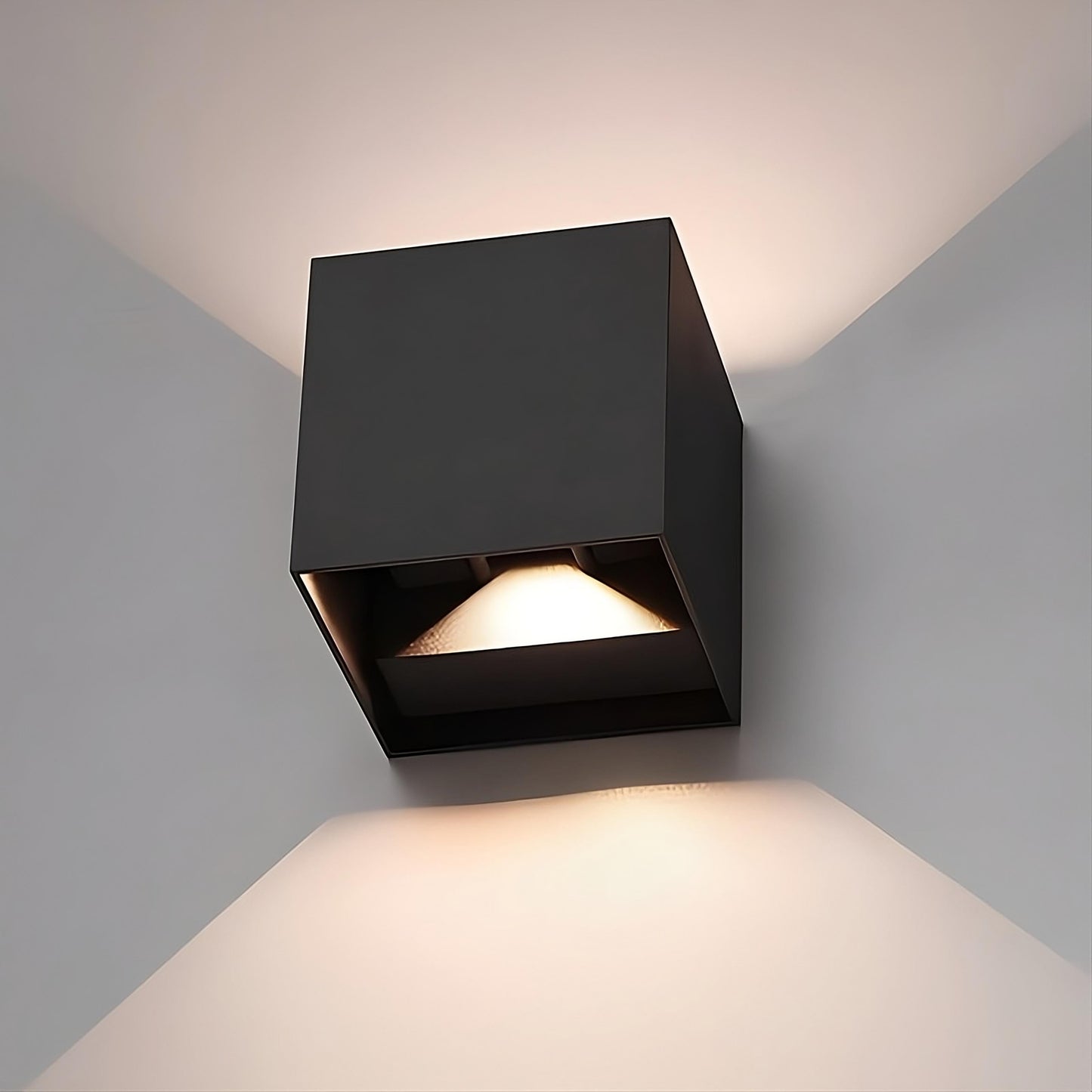 CubeSense – Lámpara de pared con sensor de movimiento para iluminación inteligente