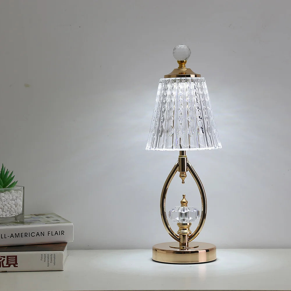 GoldenCrystal™ – Vintage Tafellamp met Kristallen Accenten