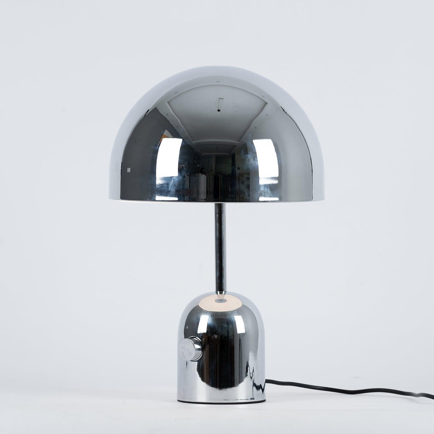 ChimeLamp™ – Elegante Tafellamp met Klokvormig Design