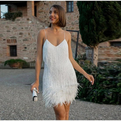 Elegante Cocktailjurk met Pailletten en Veren