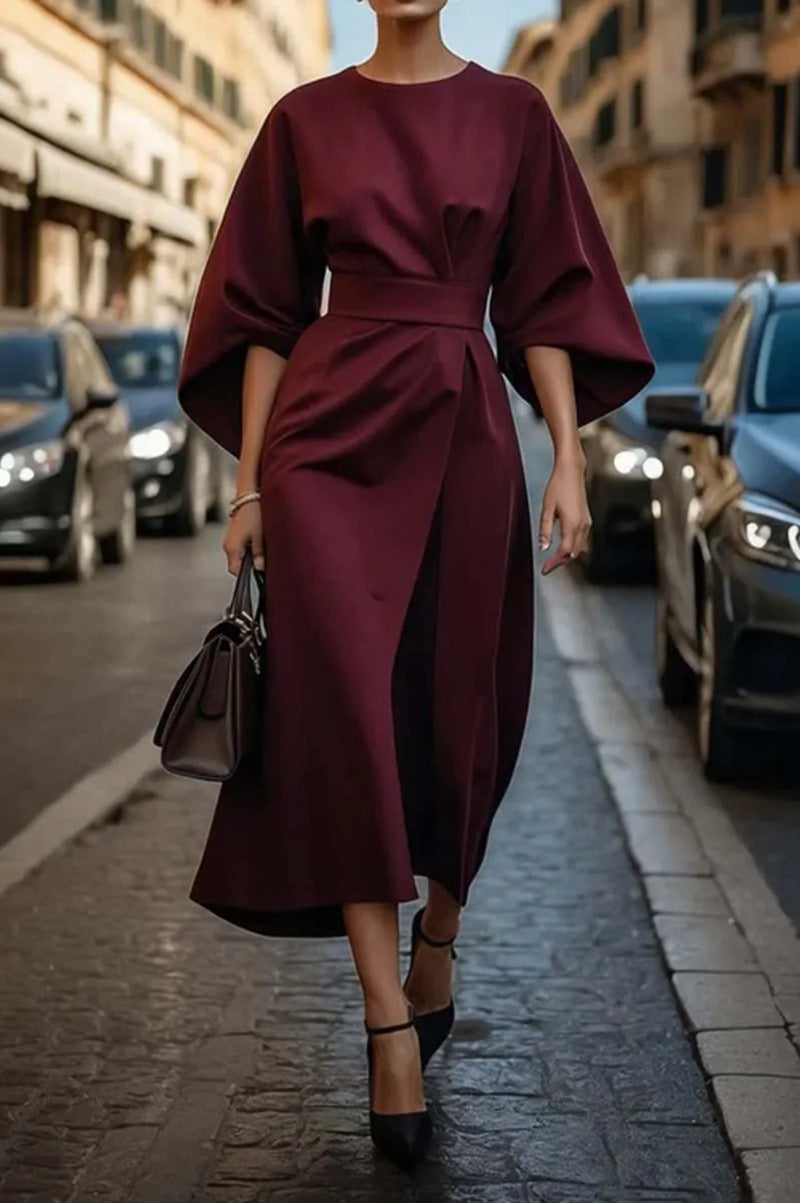 Elegante Midi Jurk met Luxe Details