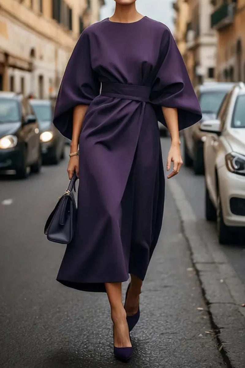 Elegante Midi Jurk met Luxe Details