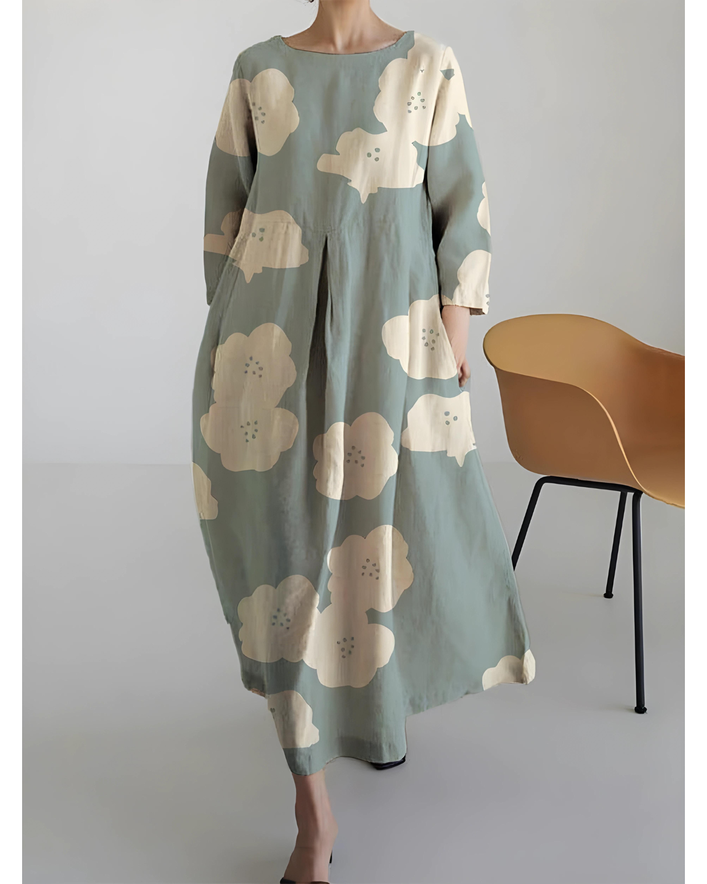Elegante Susanne Jurk met Ronde Hals