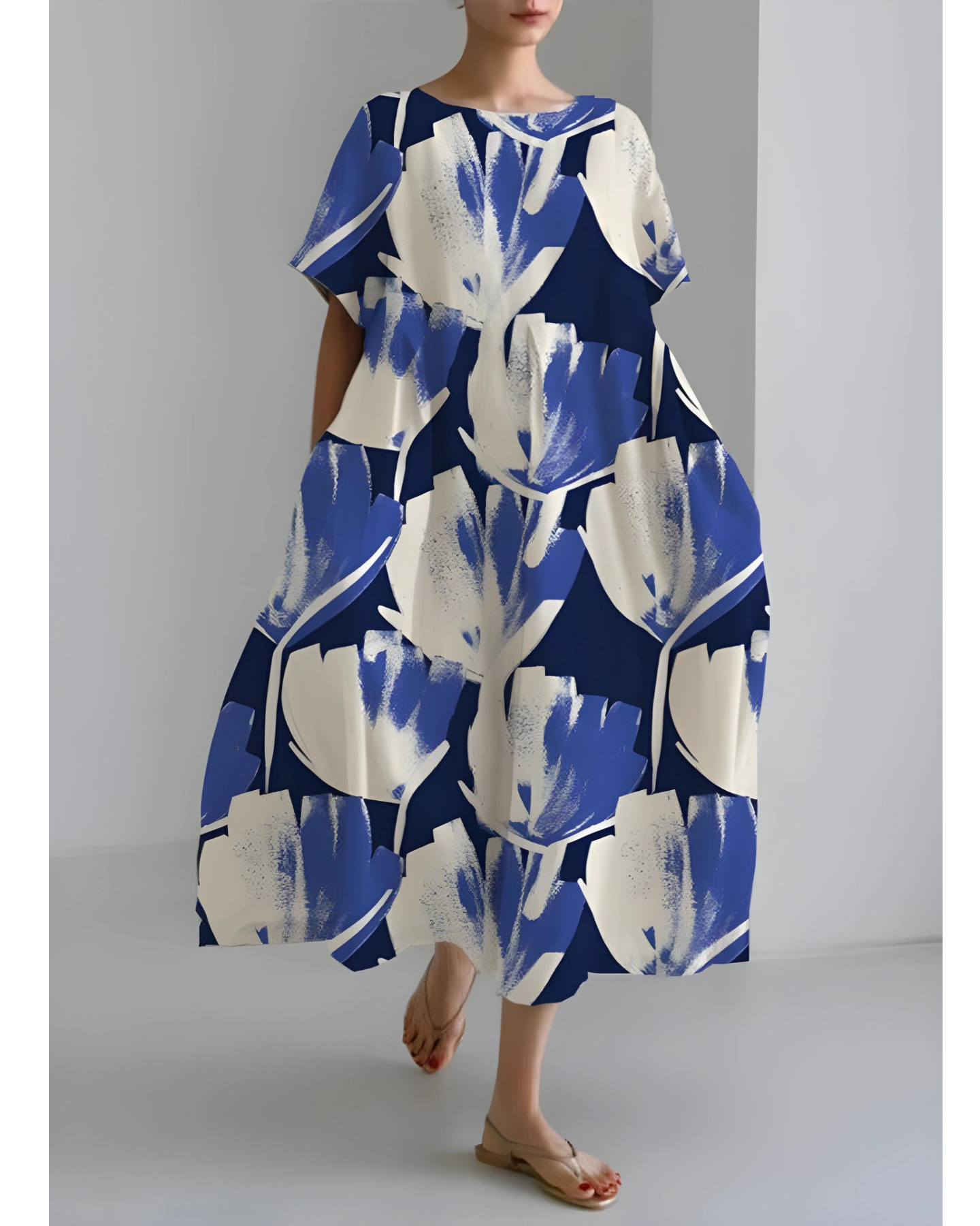 Elegante Susanne Jurk met Ronde Hals