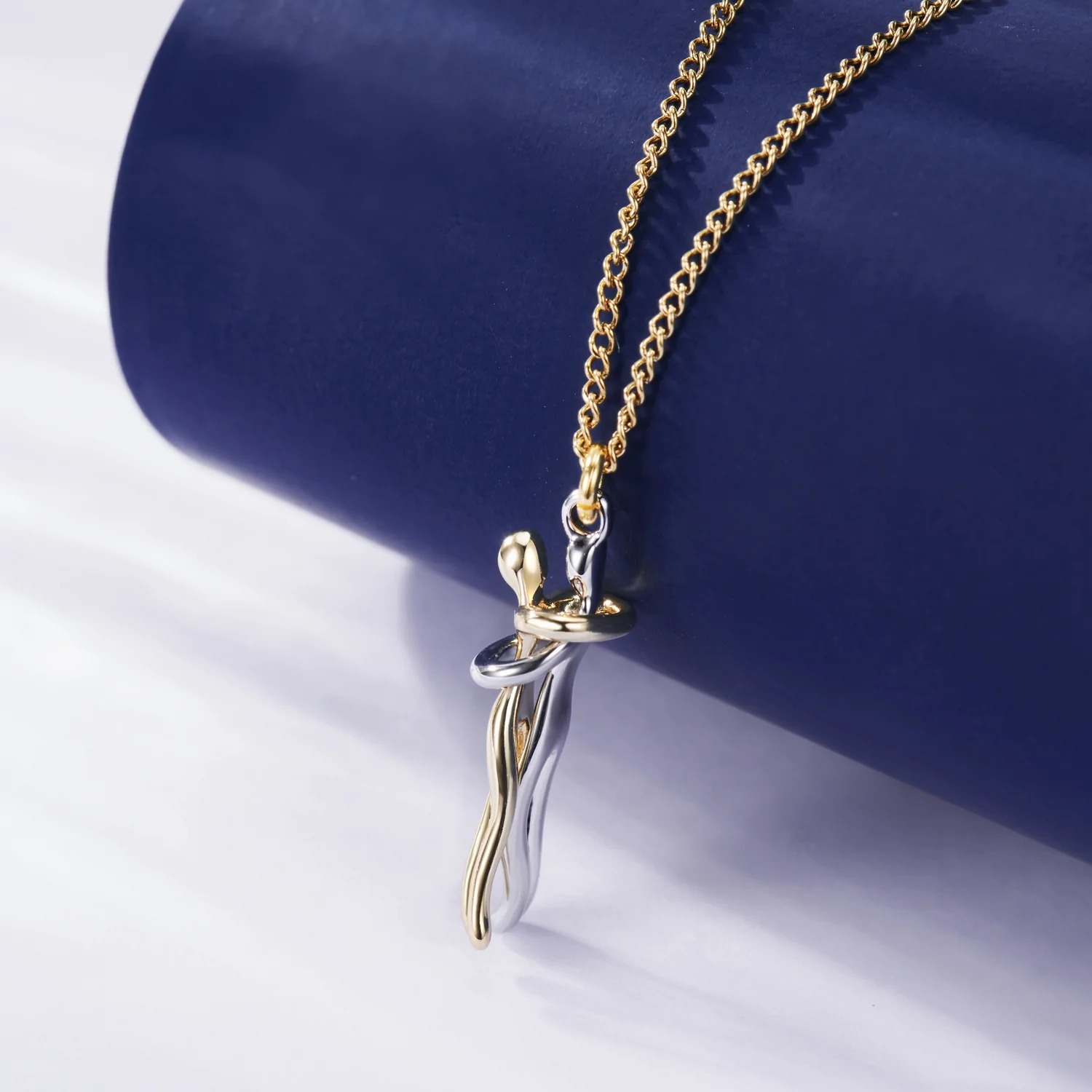 Gouden Omhelzing Liefdeshanger Ketting