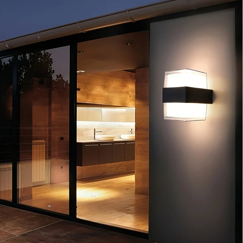 AquaLume – Waterdichte Moderne Verlichting voor Buiten