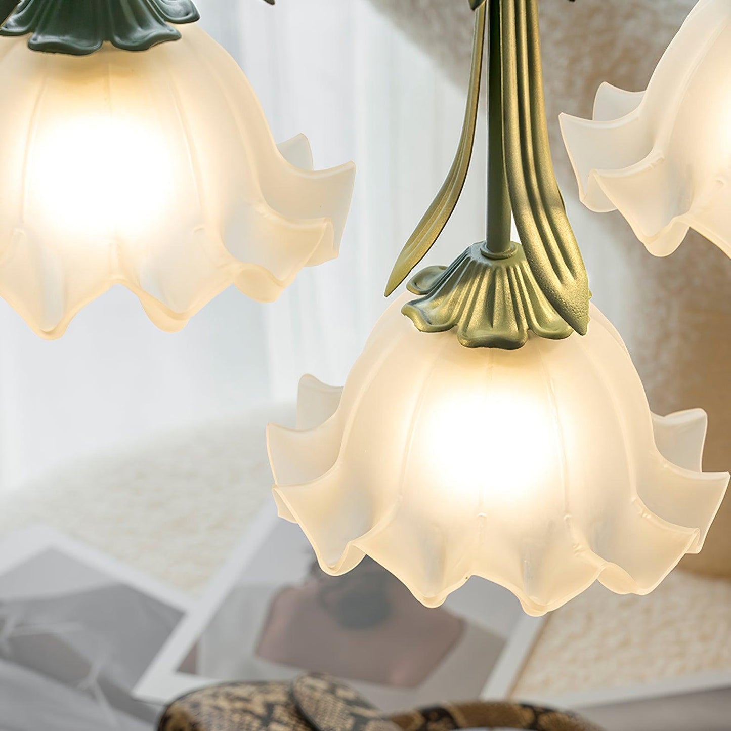 Clochettes - Betoverende Hanglamp met Bloemenmotief