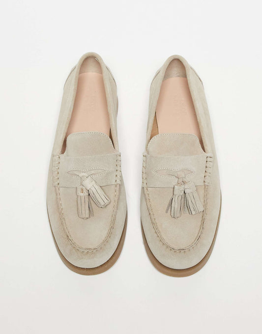 Luxe Suède Loafers met Kwastdetails