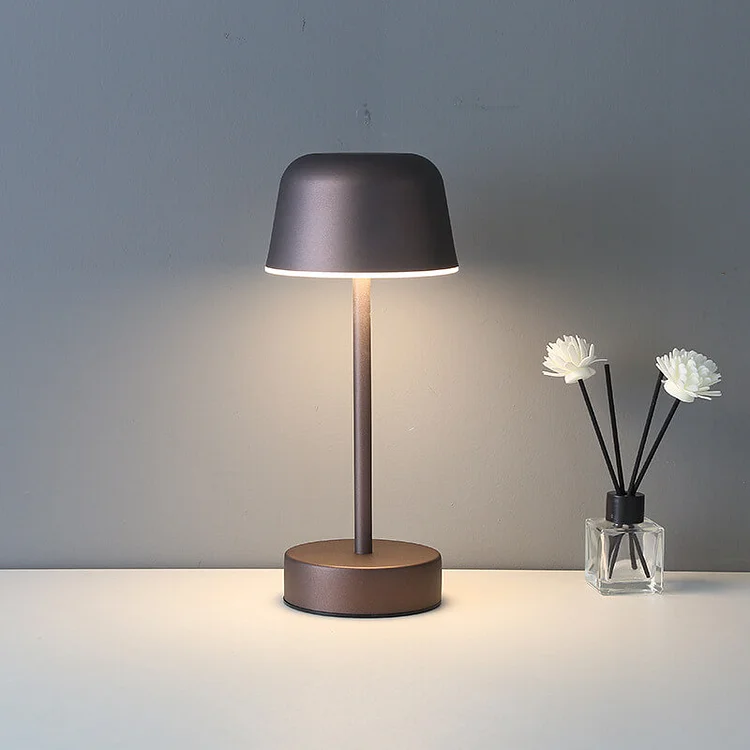 Moderne Metalen Tafellamp met Warm Licht