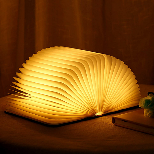 Mystieke Boeklamp met Warme Gloed