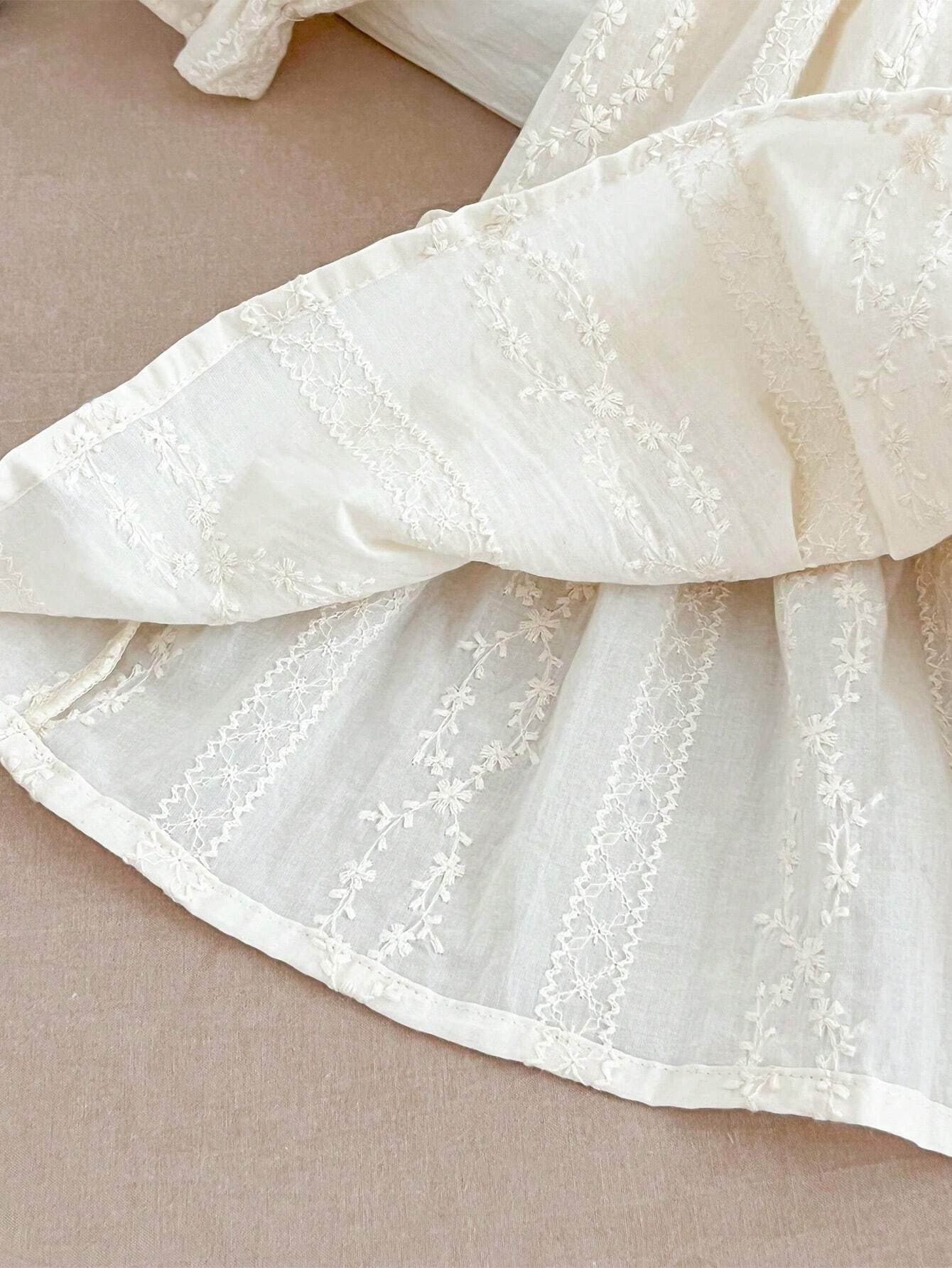 Onderjurk met Kanten Kraag en Mouwdetails