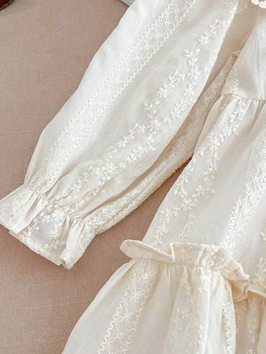 Onderjurk met Kanten Kraag en Mouwdetails