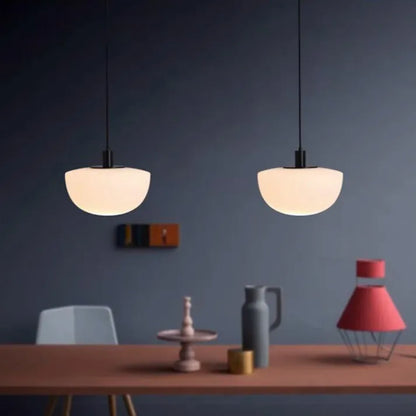 Elegante Glazen Hanglamp voor Moderne Interieurs