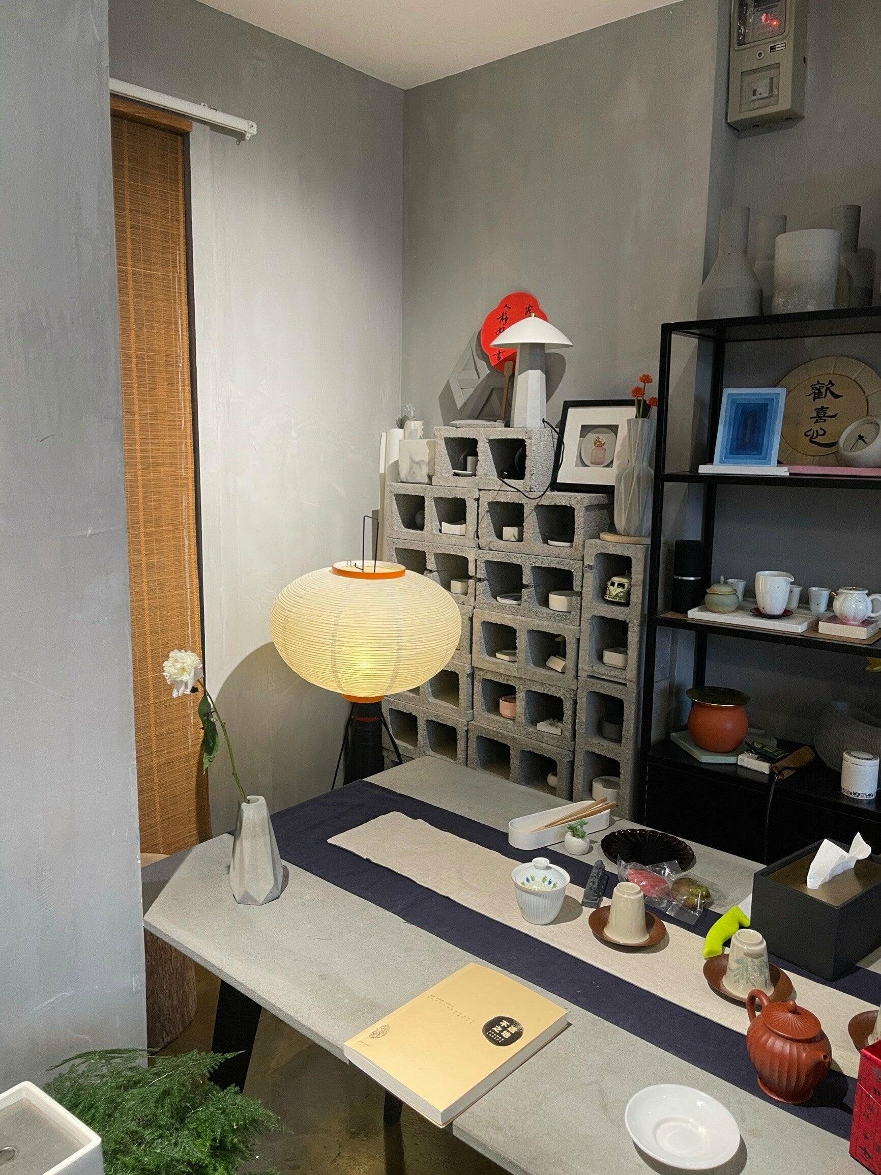 Rijstpapieren Vloerlamp met Tripod Frame