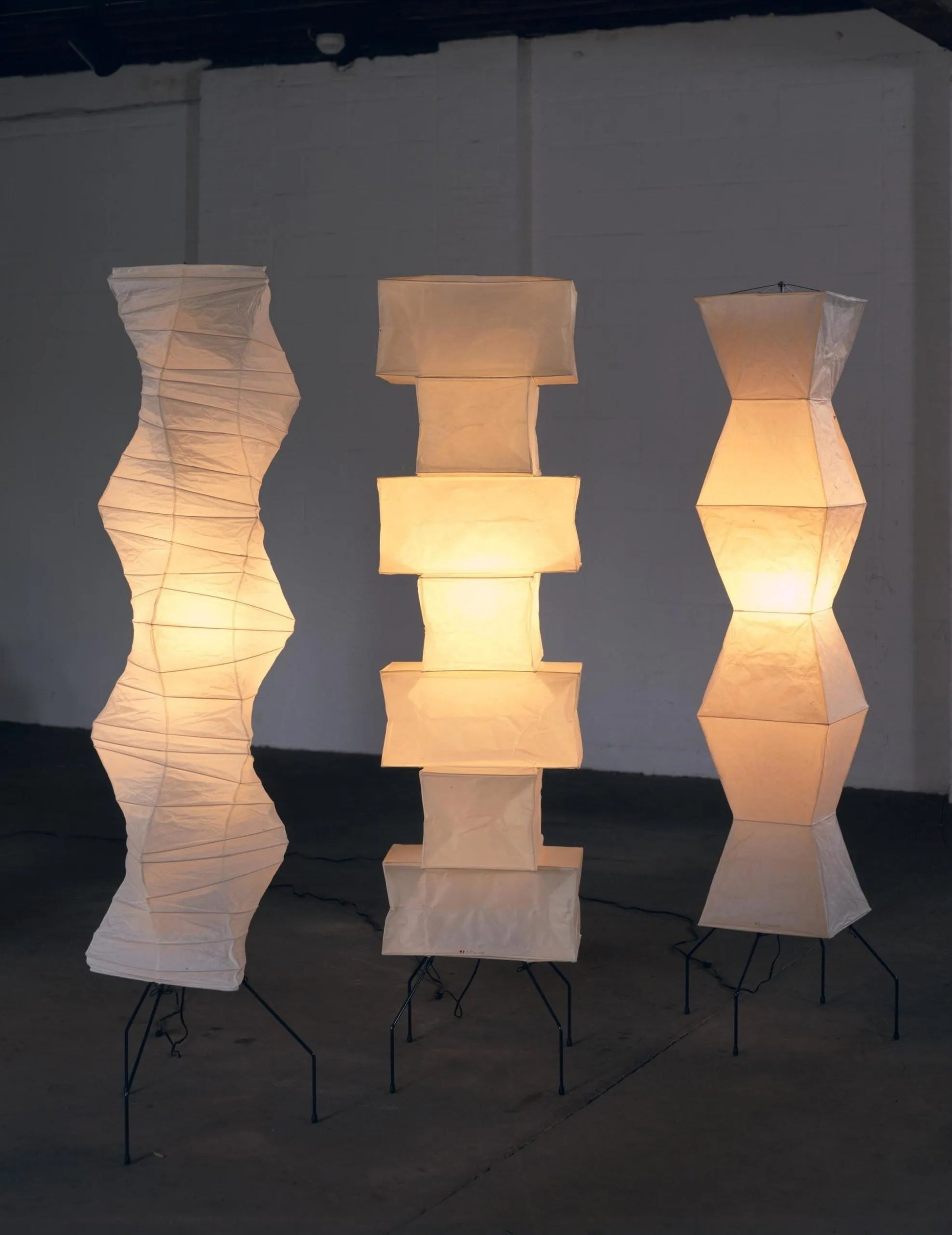 Rijstpapieren Vloerlamp met Tripod Frame