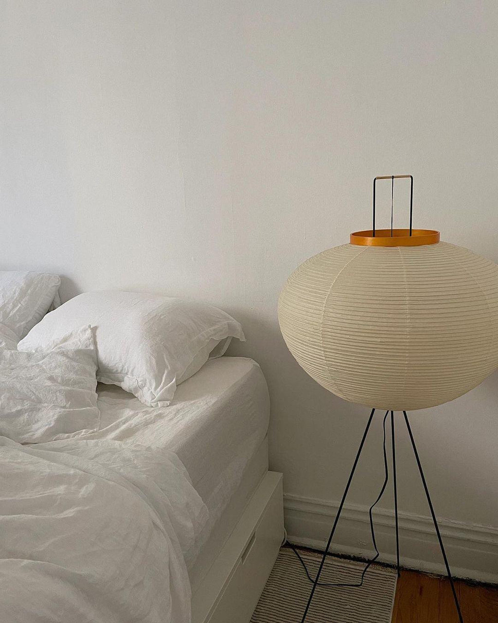 Rijstpapieren Vloerlamp met Tripod Frame