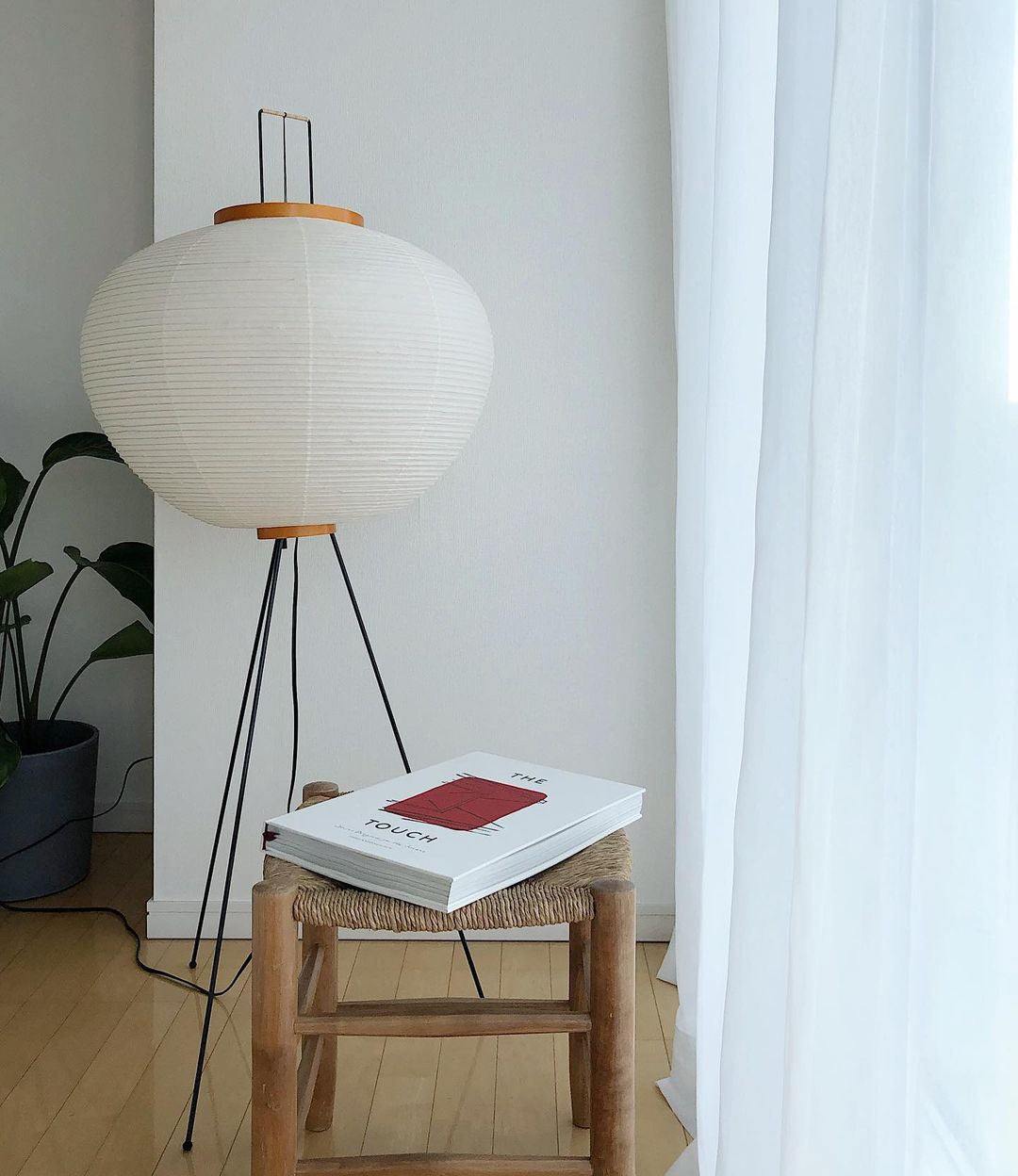 Rijstpapieren Vloerlamp met Tripod Frame