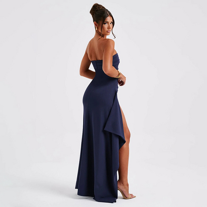 Straploze Lange Jurk met Elegante Split