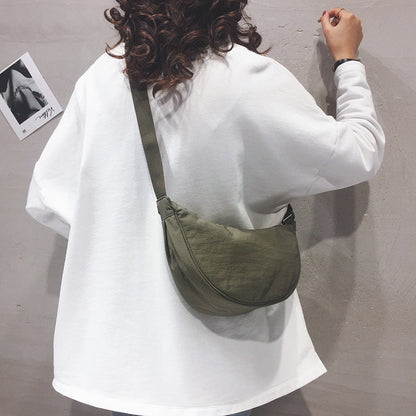 Tegan – Elegante Gebogen Dames Schoudertas