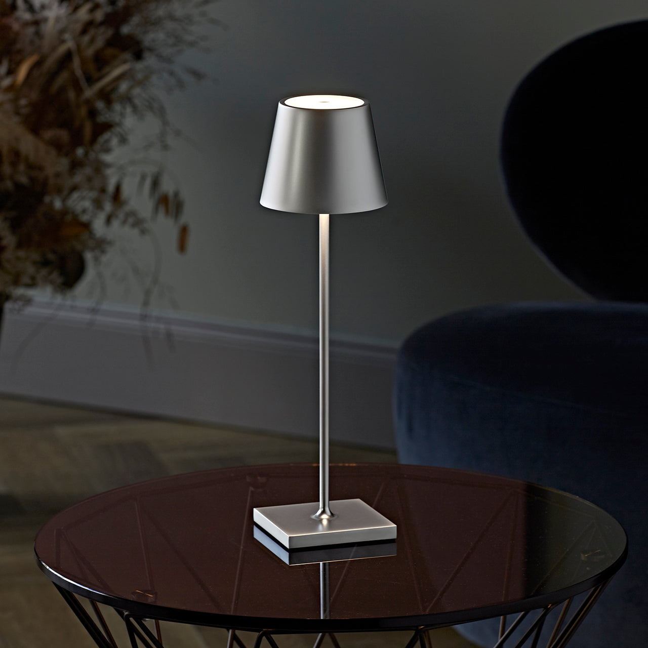 LineaLuxe™ – Dimbare LED Tafellamp met Modern Design